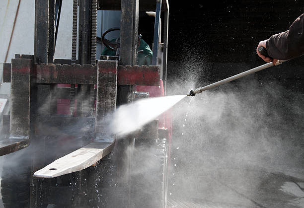 Best Building Exterior Pressure Washing in Mequon, WI